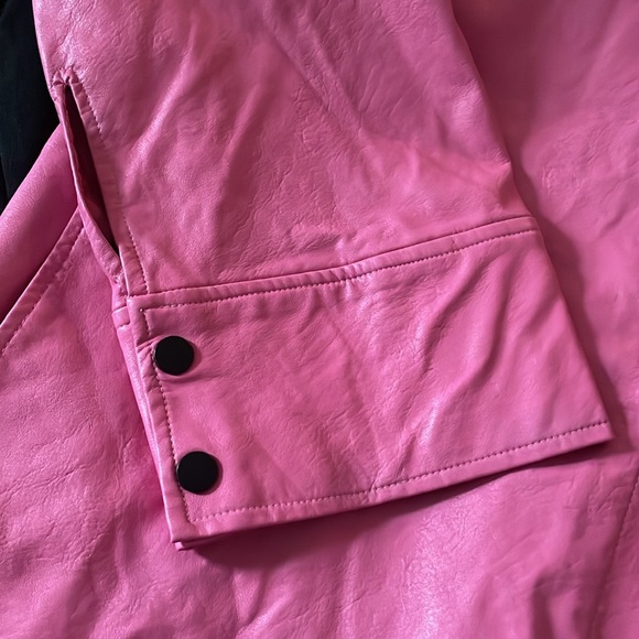 Baum Und Pferdgarten Pink Faux Leather Shirt 💕💐 - Picture 7 of 13
